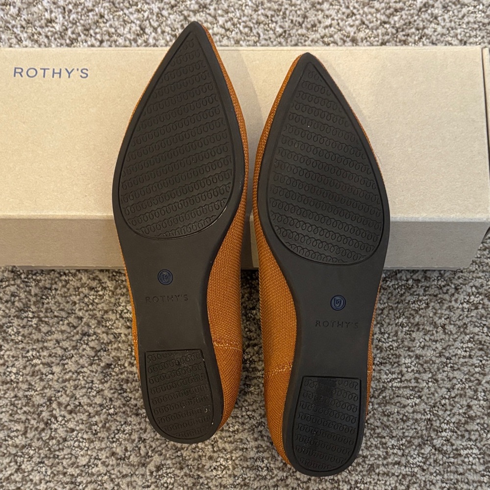 Rothy's Pointed Knit Flats in Fawn - Picture 3 of 5